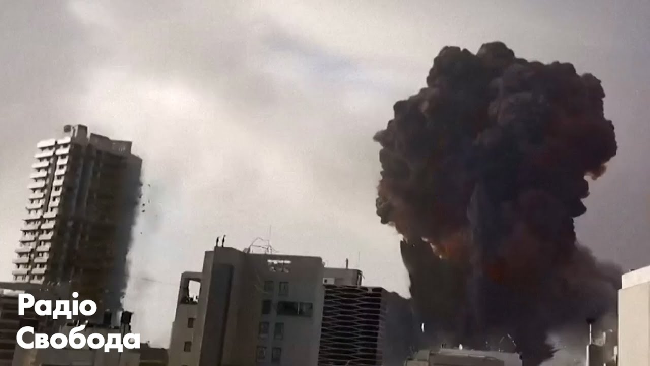 В Бейруте произошел большой взрыв в районе порта