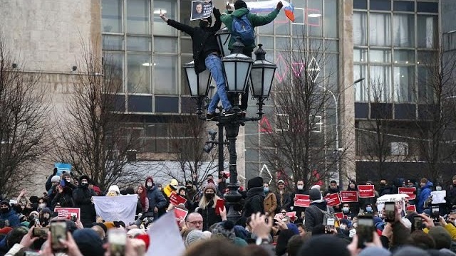 Соратники Навального под домашним арестом